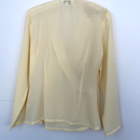 Nine to Five Ivory Blouse Size 40 - Picture 5 of 14